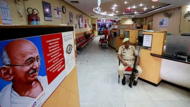 Bank unions defer 3-day strike after IBA agrees to set up panel