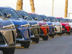 Festive car sales face supply crunch as inventories run low