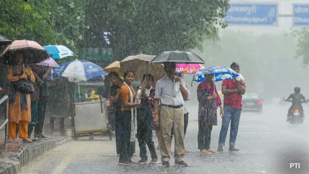 Heavy rain forecast for Uttarakhand, UP, Bihar, Northeast
