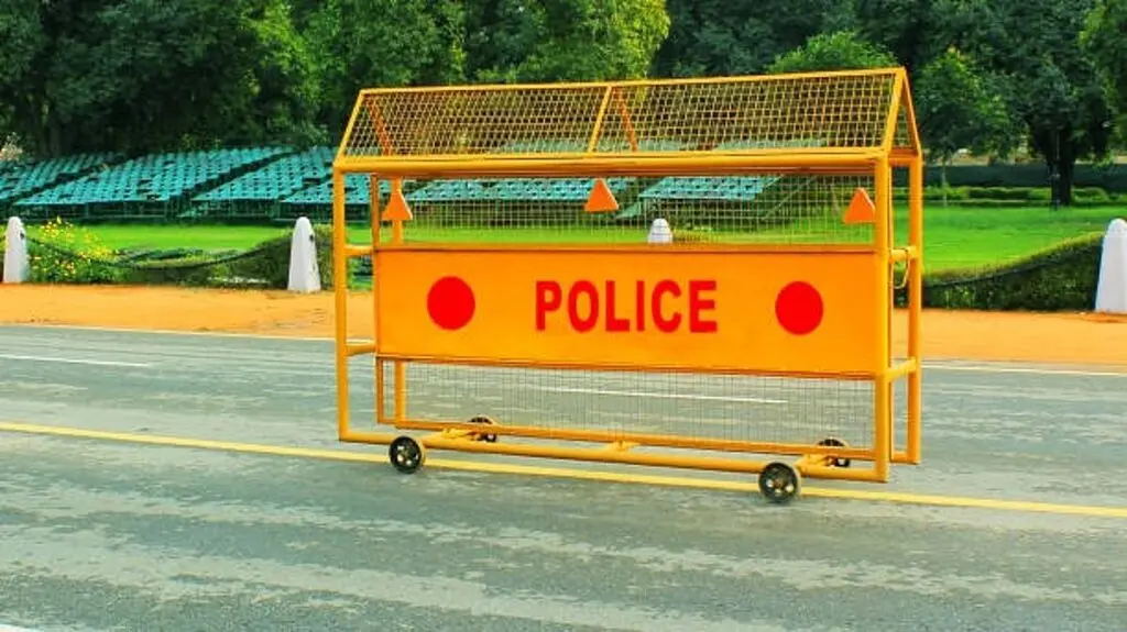Delhi Traffic Police conducts 5,300 drives, 3.83 lakh parking prosecutions