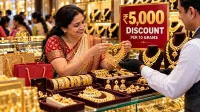 Gold buyers dodge taxes, get Rs 5,000 discount per 10 grams