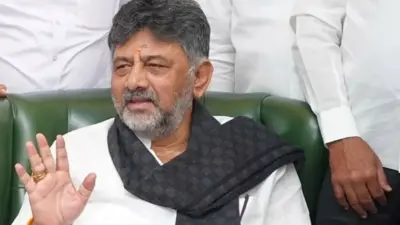Karnataka bans selfies, reels on college tours, caps trips at 5 days