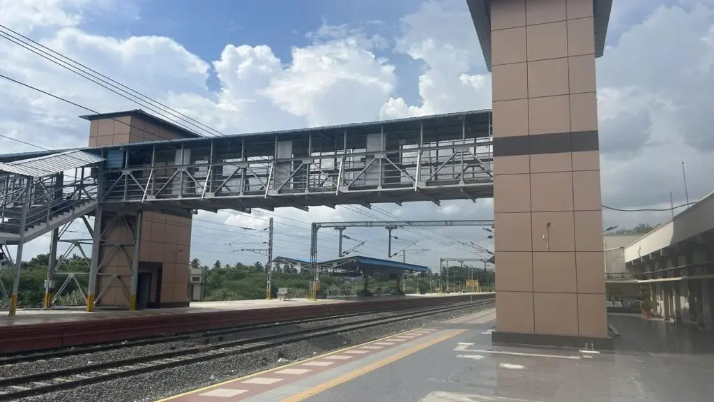 Southern Railway installs lifts at five British-era stations