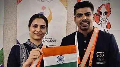 Bhaker, Sehrawat carry Indian flag at Asian Games opening