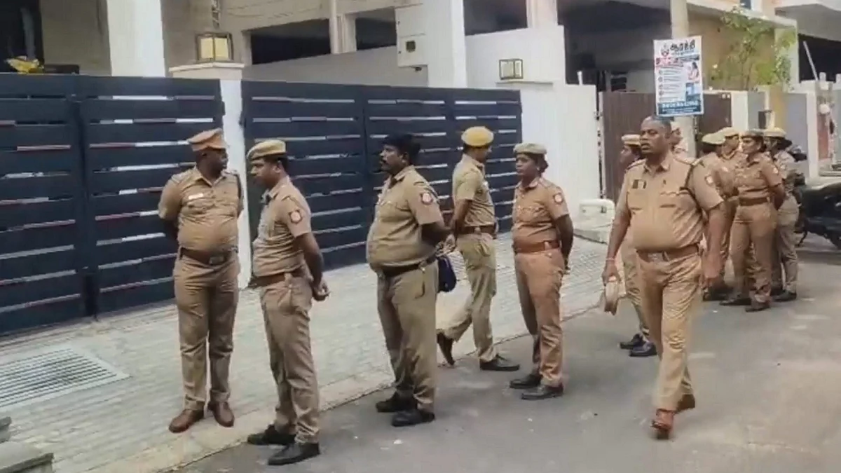 CCB searches DMK ex-minister Anbil Mahesh's home in fraud probe