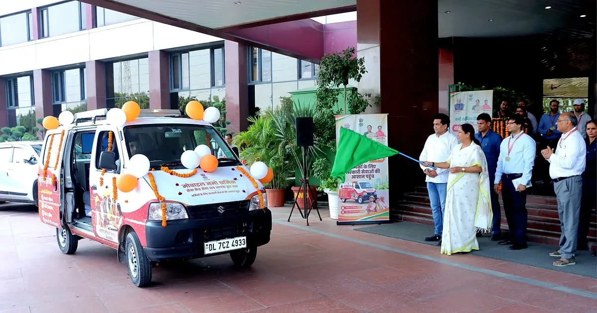 Delhi launches mobile vans to deliver welfare to workers