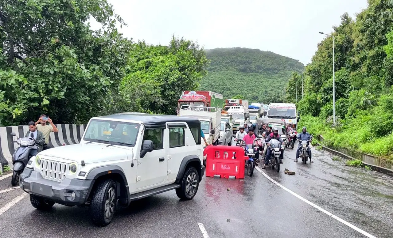 Giant rock falls on NH-16, truck stuck at Daringbadi Ghat amid rain