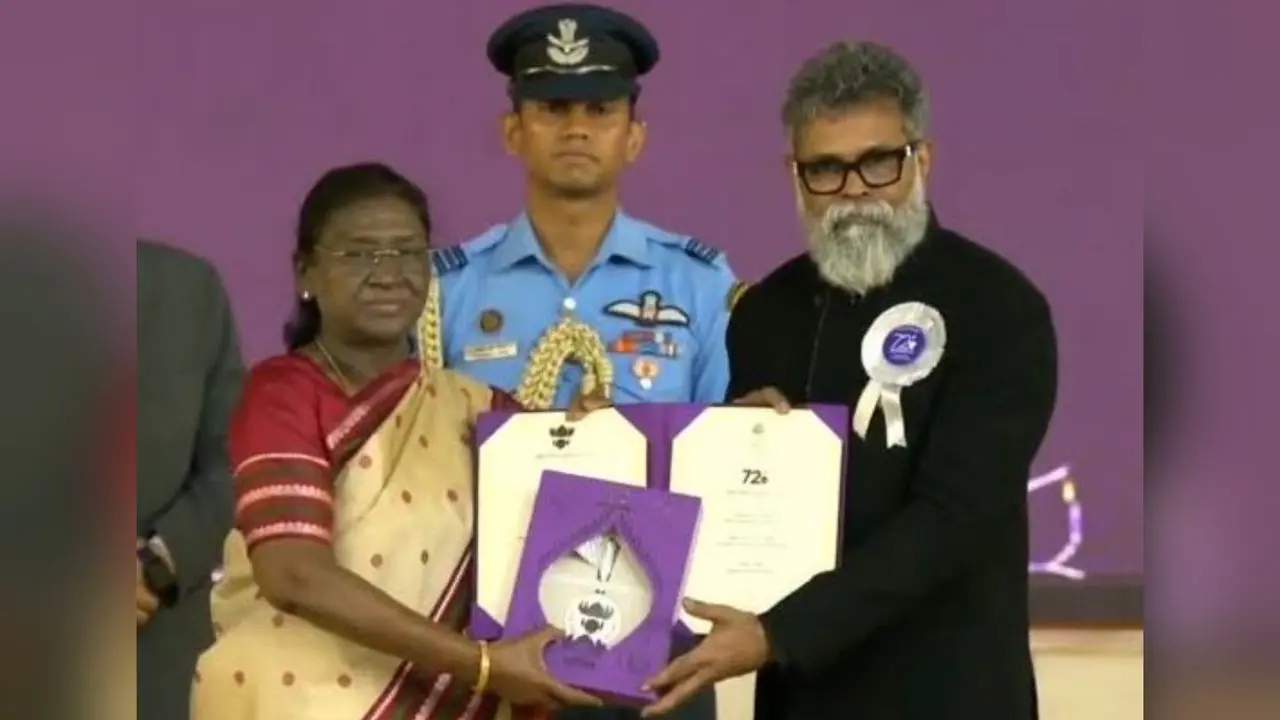 Sukumar wins National Award for Pushpa 2 screenplay