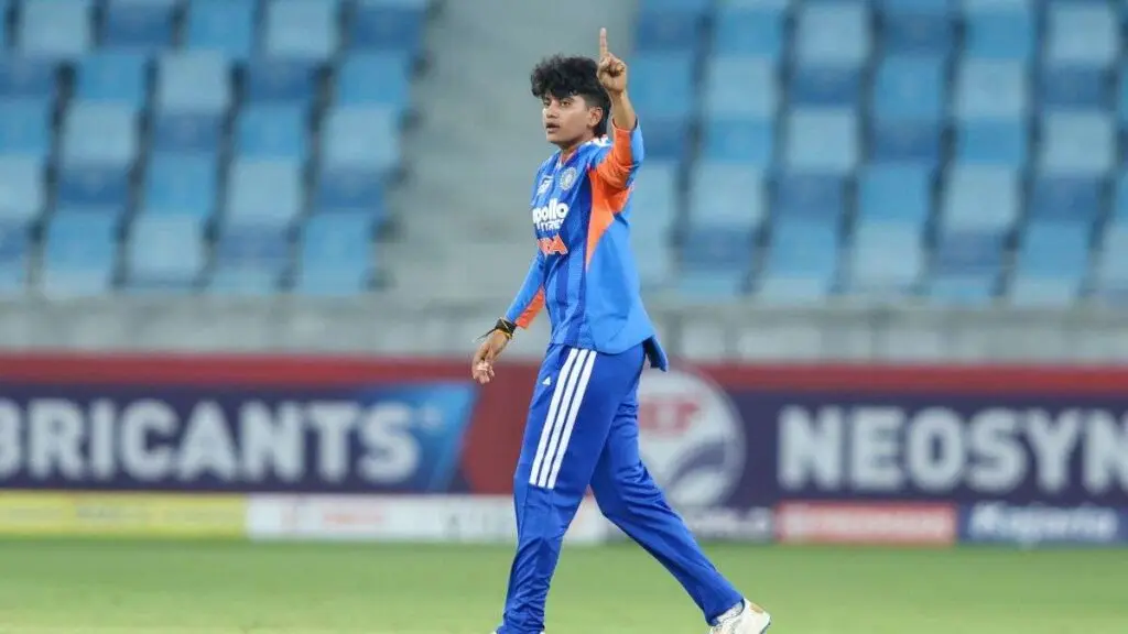 Shree Charani breaks all-time T20I bowling ranking record with 817 points