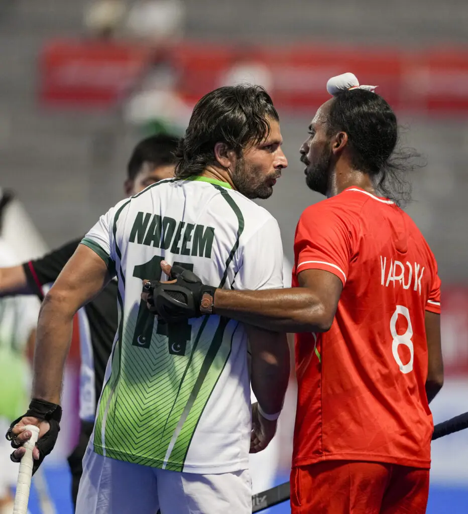 India-Pakistan players show sportsmanship at Asian Games 2026