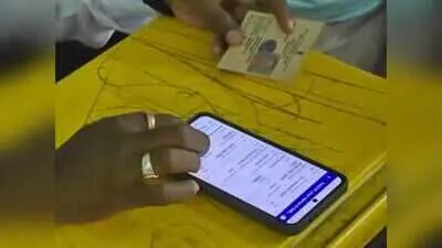 Maharashtra must digitise offline SIR forms by Oct 19