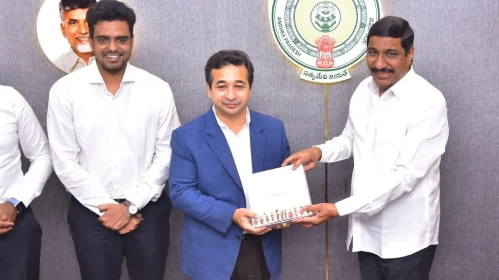 Maharashtra minister lauds Andhra's greenfield port model, seeks to adopt it