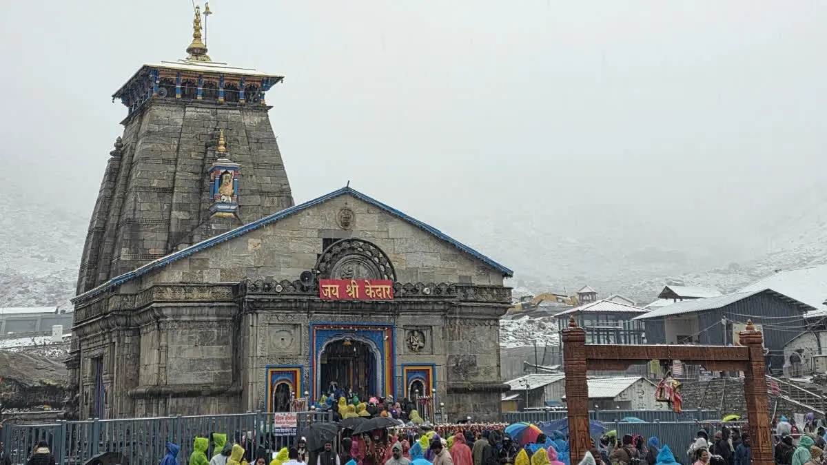 Fresh snow blankets Kedarnath as cold deepens