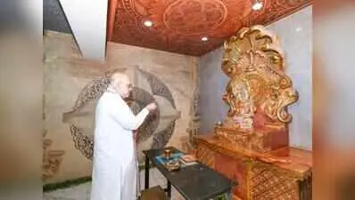 Amit Shah visits Jain acharyas in Ahmedabad, highlights non-violence