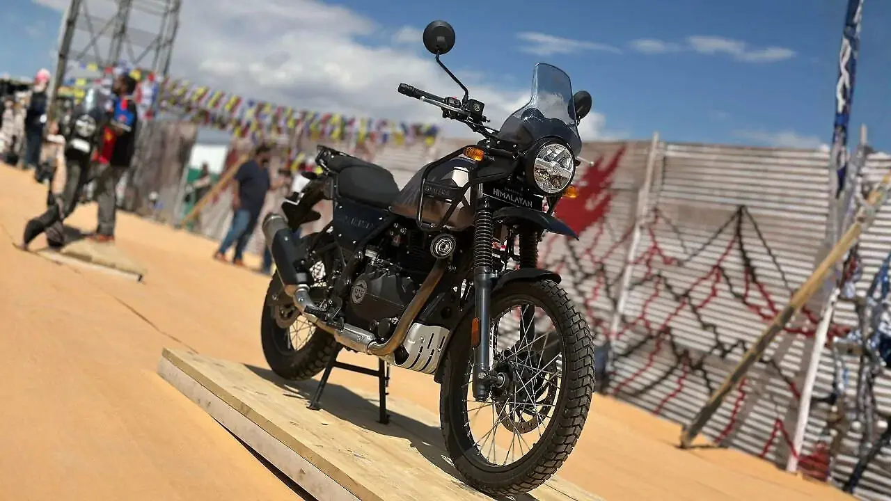 Royal Enfield Himalayan 440 bookings halted as demand outstrips supply