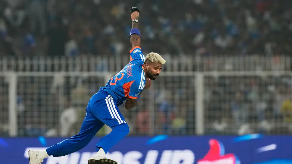 Hardik Pandya irreplaceable, India must adapt: Gavaskar
