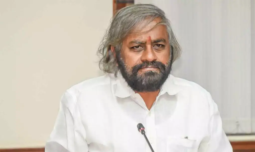 Khandre seeks proposal for 1,000 rural bus shelters under VB-G RAM G