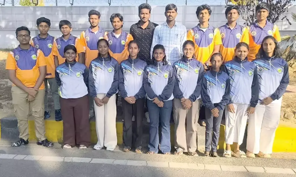AP junior soft tennis teams leave for Srinagar nationals