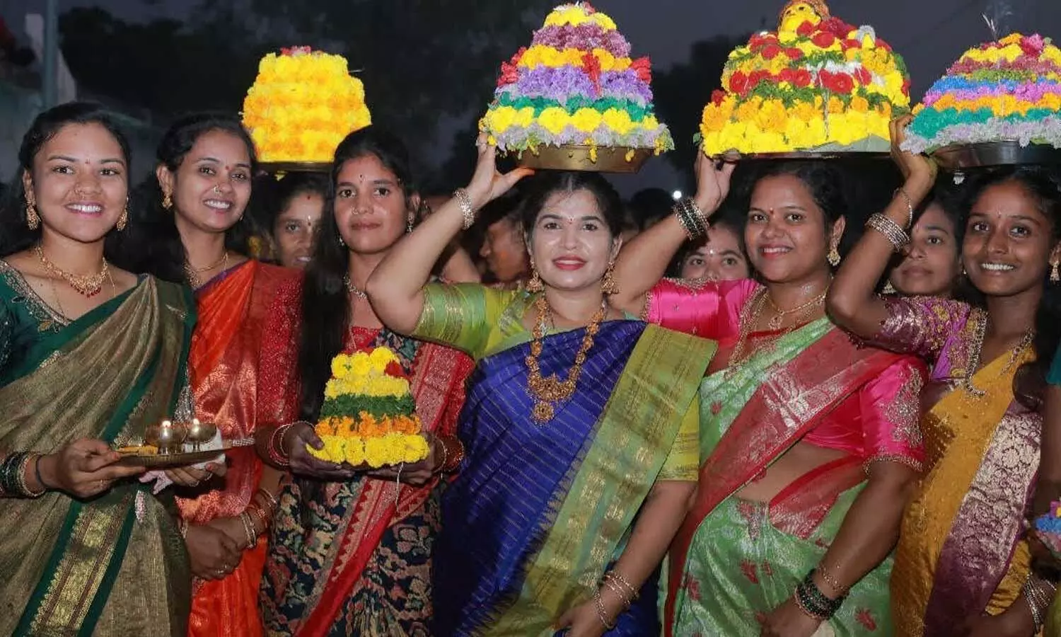 BRS leaders mark Bathukamma at Warangal lake, Nizamabad village