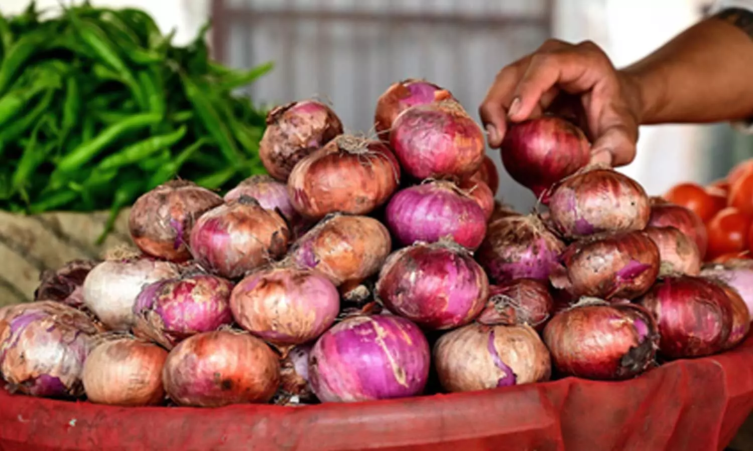 First Kanda Express to reach Tripura with 440 MT onions