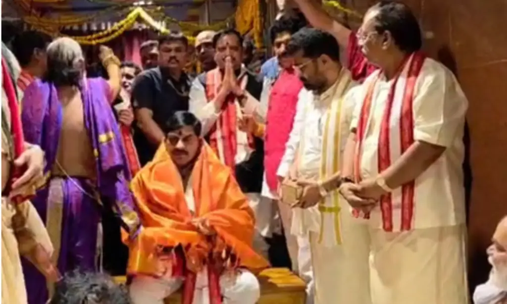 MP CM joins Vijayawada Utsav, backs electoral roll revision
