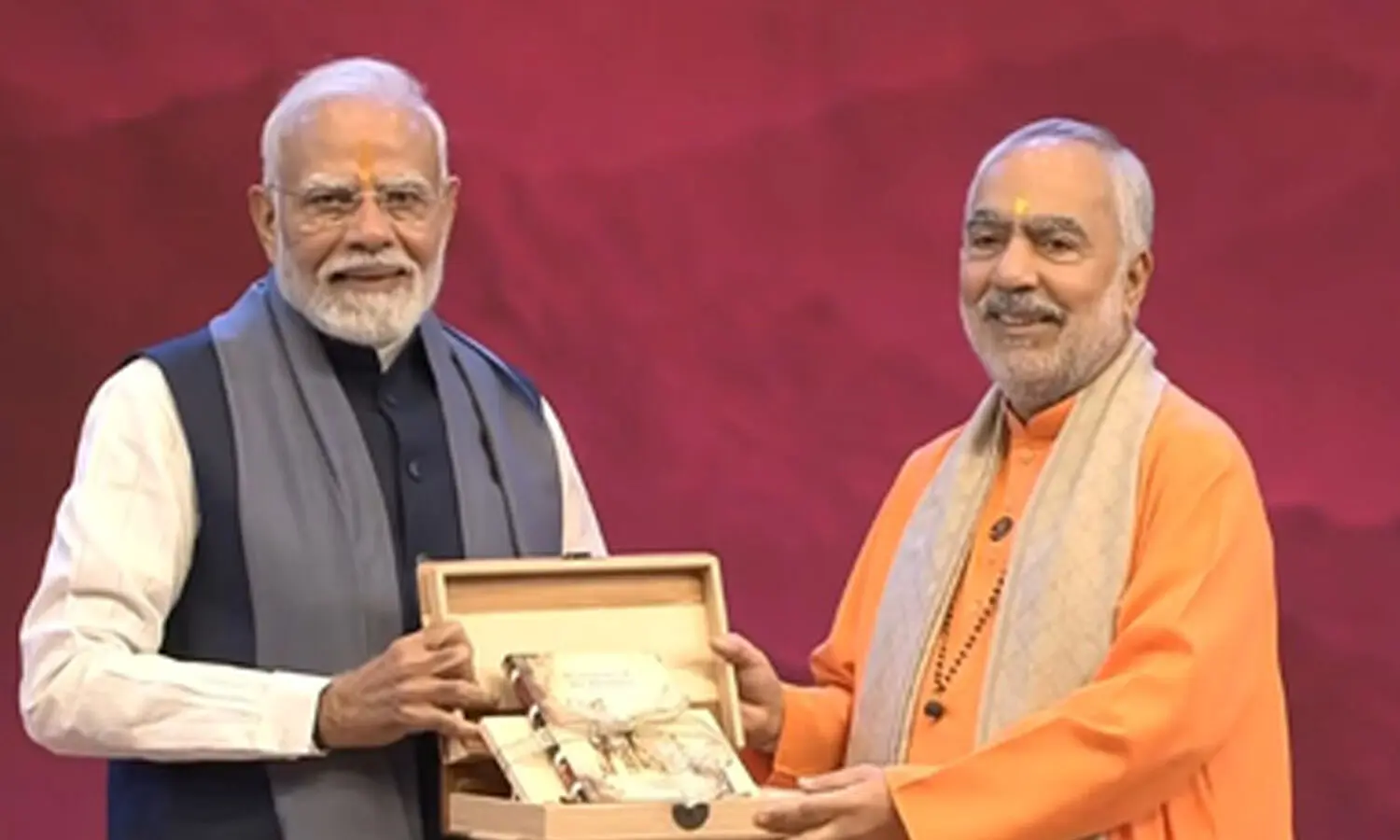 PM Modi calls for unity, self-reliance at Chinmaya Mission event