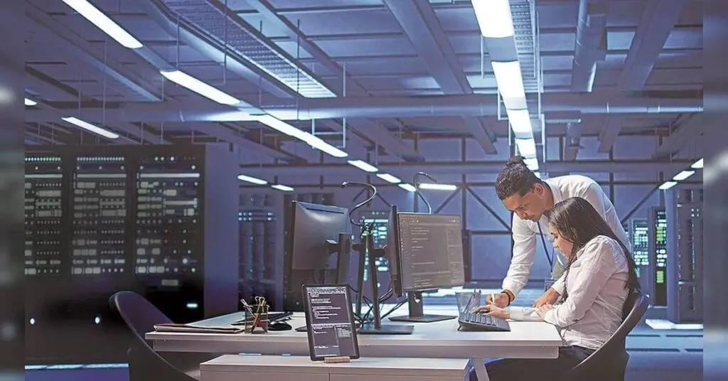 ReNew signs MoU with Maharashtra for Rs 70,000 crore data centre park