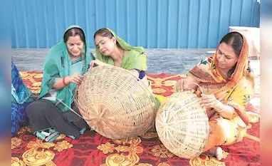 Oxfam: India’s rural women work more, but mostly unpaid