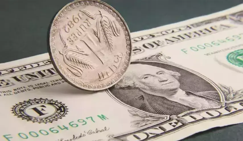 Rupee gains 7 paise to 95.19 against US dollar