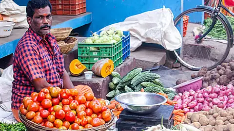 Koyambedu to host special market for Ayudha Pooja from Oct 14