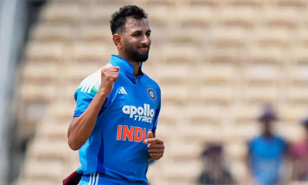 Prasidh Krishna ruled out of New Zealand ODIs, Auqib Nabi in line