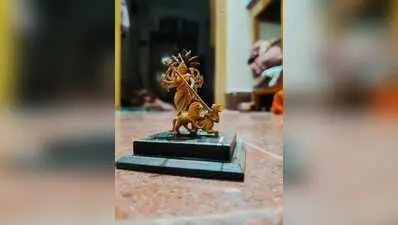 Berhampur artist crafts Durga idol from spices