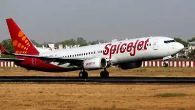 40 SpiceJet pilots refuse to fly Q400s over salary dues