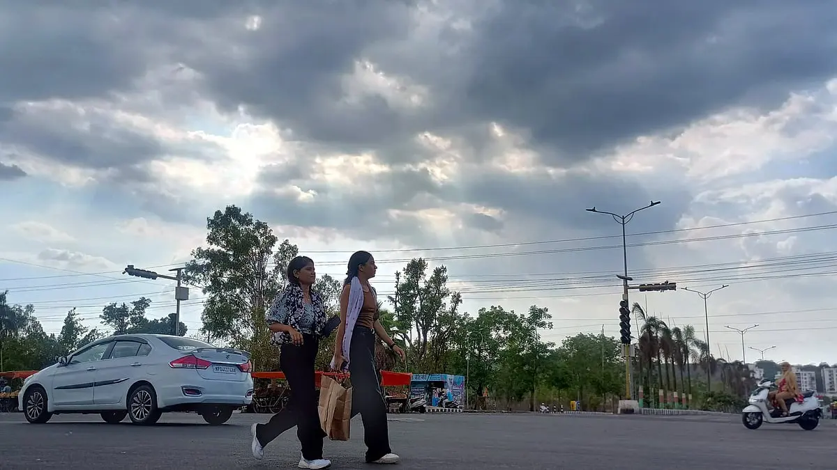 Rain alert in 21 MP districts, thunderstorms expected