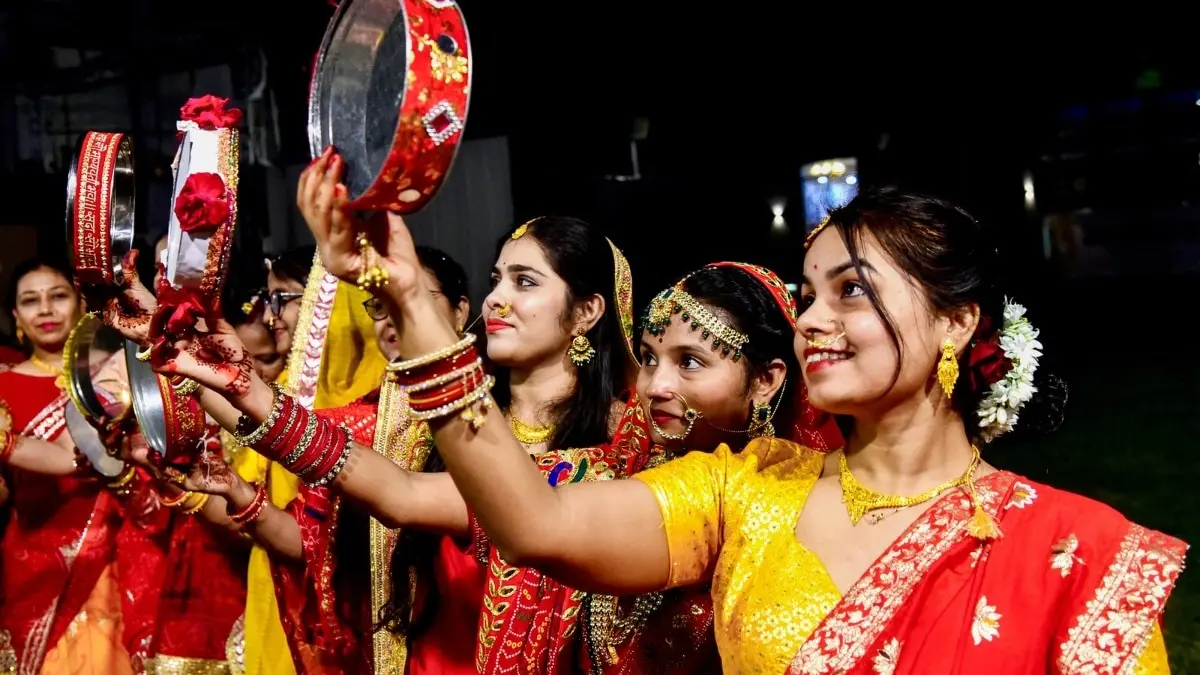 Rain clouds hide moon on Karwa Chauth in Delhi-NCR