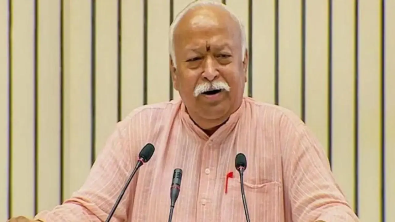 Fadnavis meets RSS chief Bhagwat in Nagpur
