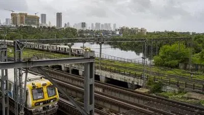 OHE wire snag disrupts Central Railway suburban services for 30 minutes
