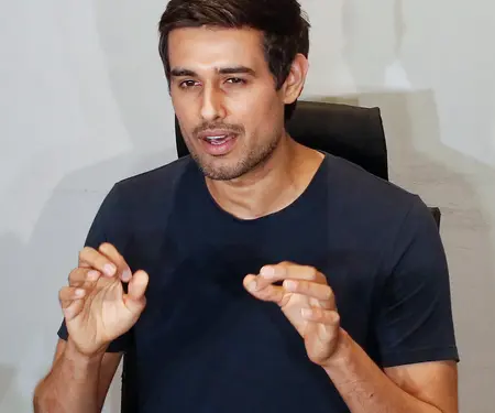 Delhi court summons Dhruv Rathee in 2018 defamation case