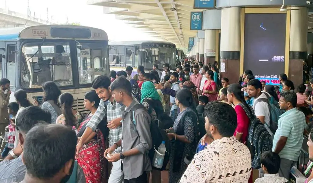 Hyderabad stations packed as Dasara exodus begins