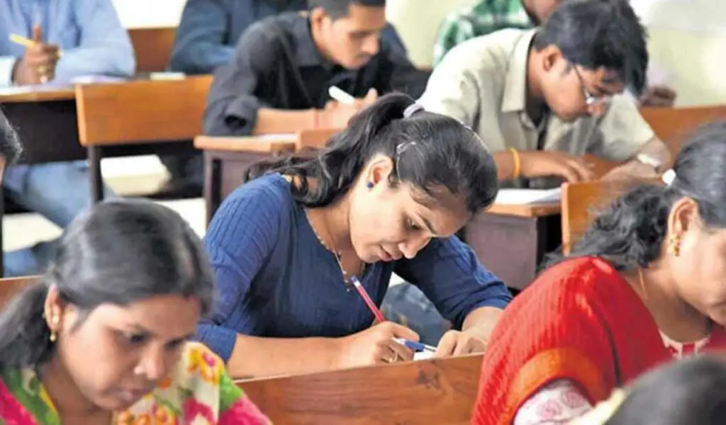Telangana HC rejects plea to postpone TGPSC AEE exams