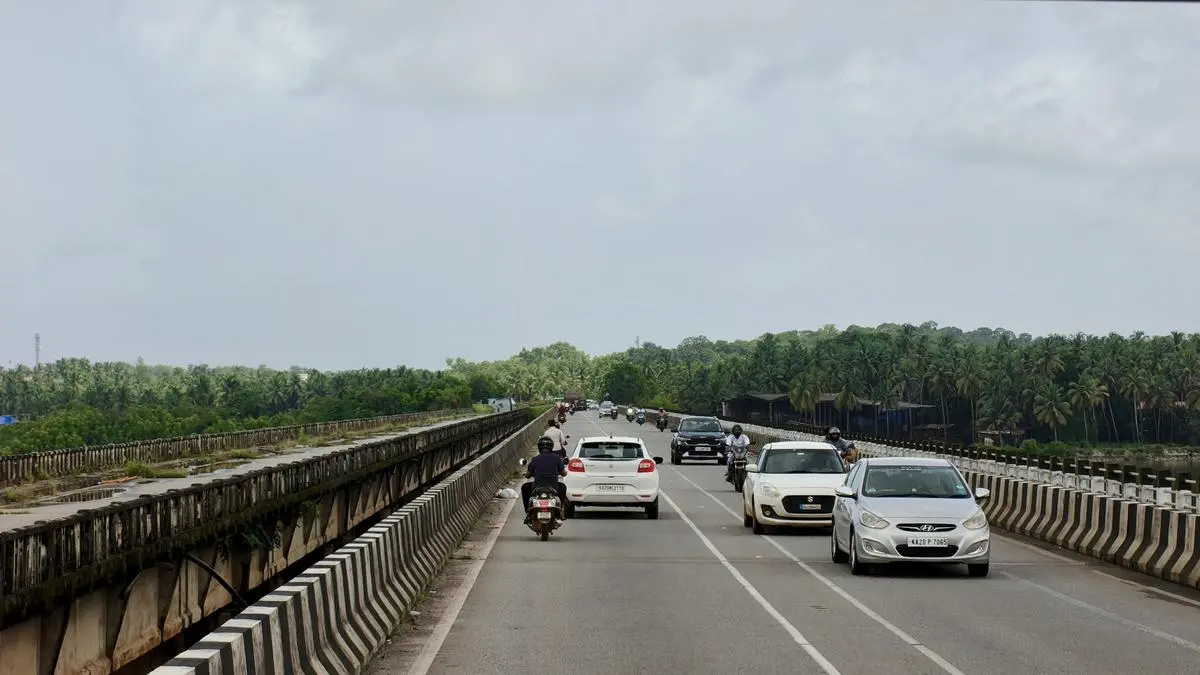 Five die at Arate as old bridge work drags on NH 66