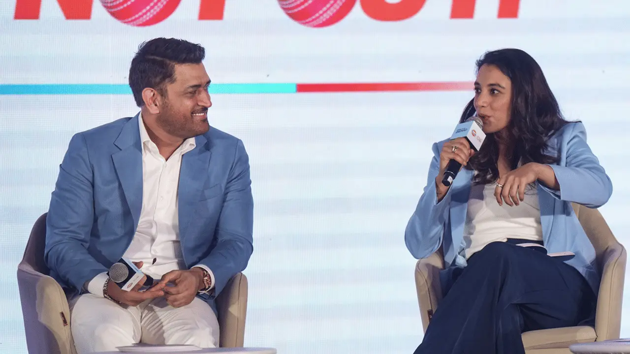 MS Dhoni messaged Smriti Mandhana after Women's World Cup win