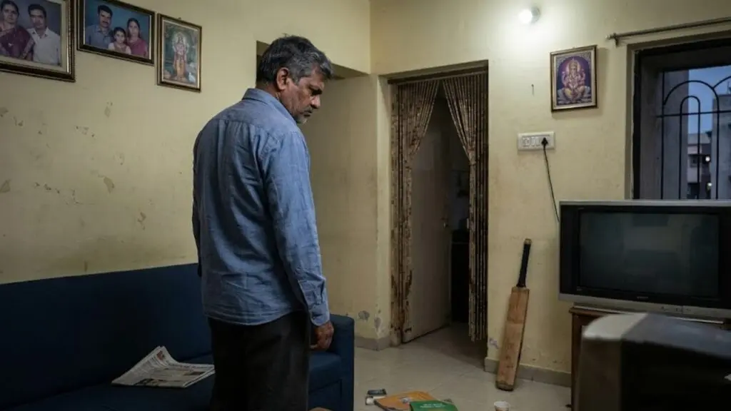 Two Maharashtra bat-attack cases: girl dead, father dead