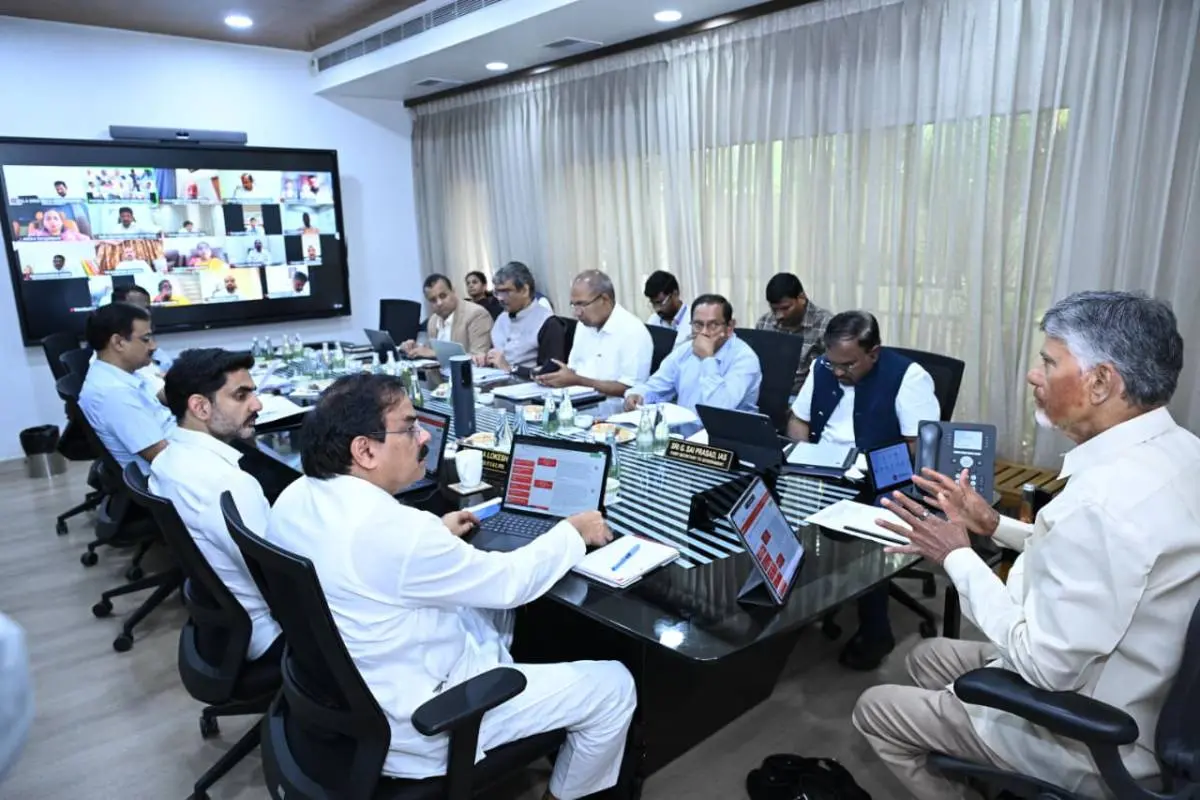 Naidu orders suspension of rebel TDP candidates for local polls