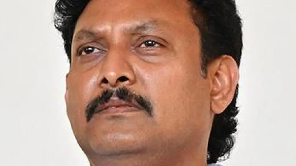 ED probes Rs 100-cr cheating case against ex-DMK minister Anbil Mahesh