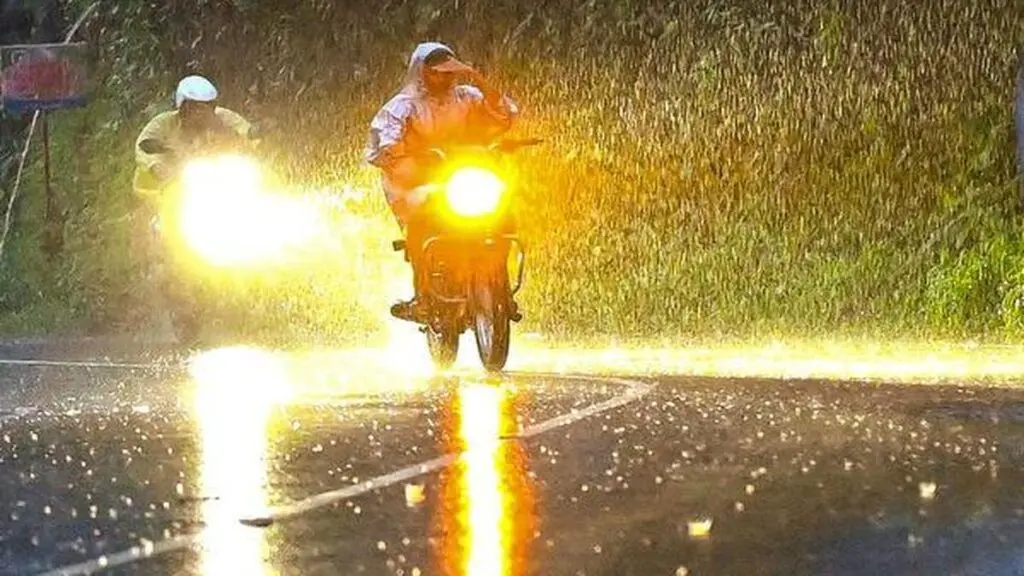 Yellow alert for seven Keralam districts on October 6