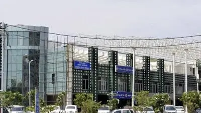 YEIDA plans 5 traffic booths and 2 police stations near Noida airport
