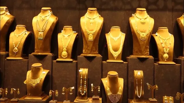 Gold rates diverge across cities on 29 October
