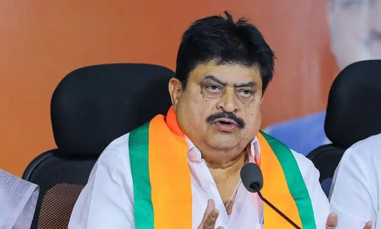 BJP chief hits back at Rahul Gandhi over ‘vote chori’ claims