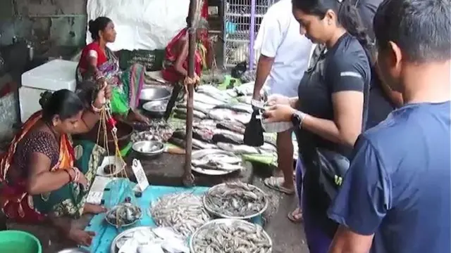 Odisha non-veg markets flood as holy month approaches